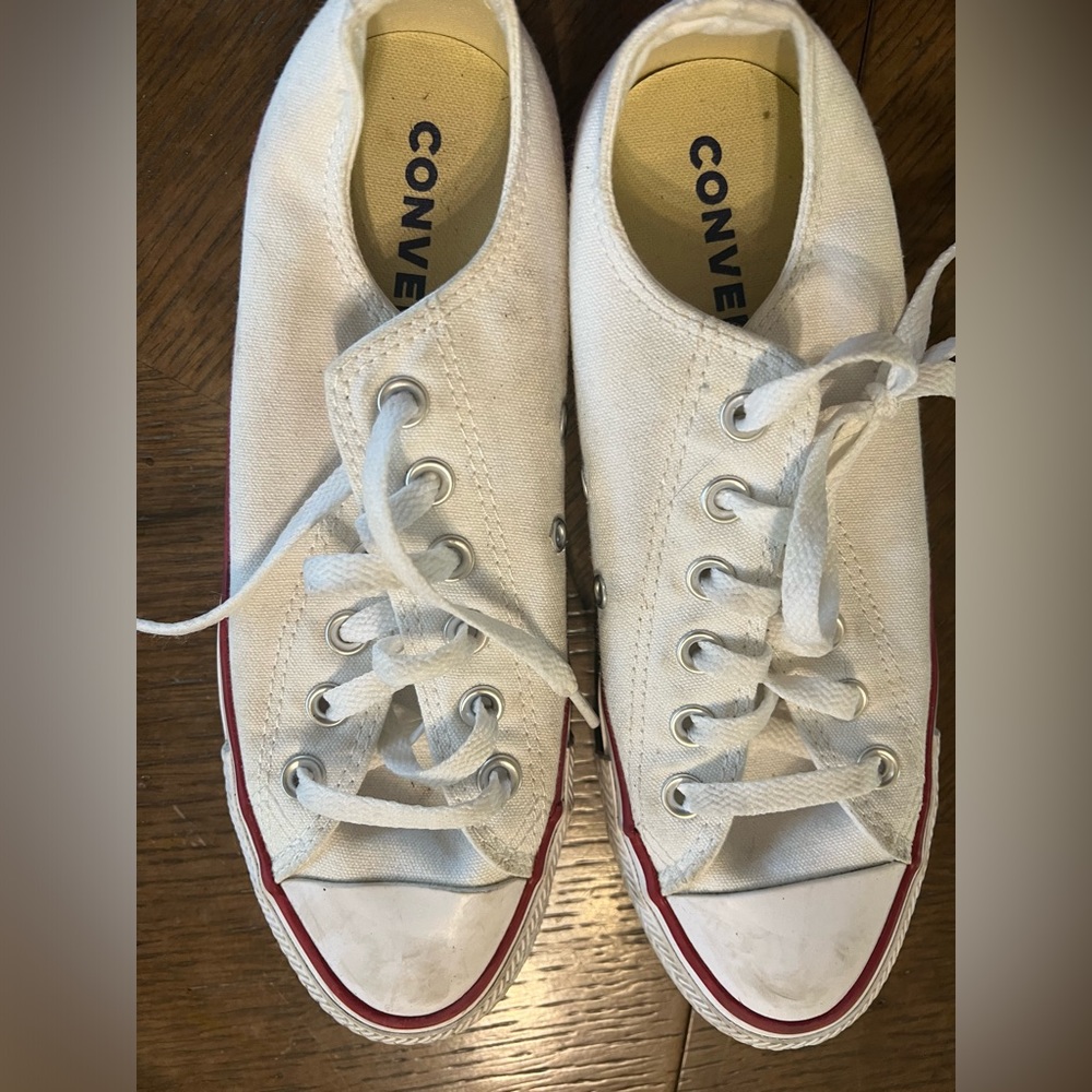 GUC Converse All Stars White Size 7.5!
